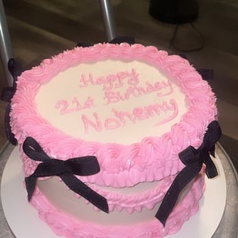 Natasha's Treats - Red velvet flavor - Custom Cakes Near Me Natasha's Treats - Red velvet flavor - Custom Cakes Near Me