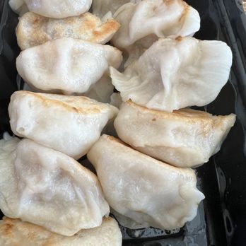 Jiayuan Dumpling House - Chicken and Corn Dumplings - Szechuan Near Me - Redondo Beach, California Jiayuan Dumpling House - Chicken and Corn Dumplings - Szechuan Near Me - Redondo Beach, California