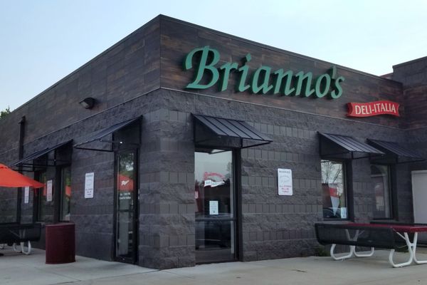 Brianno's Deli Italia Eagan MN by null