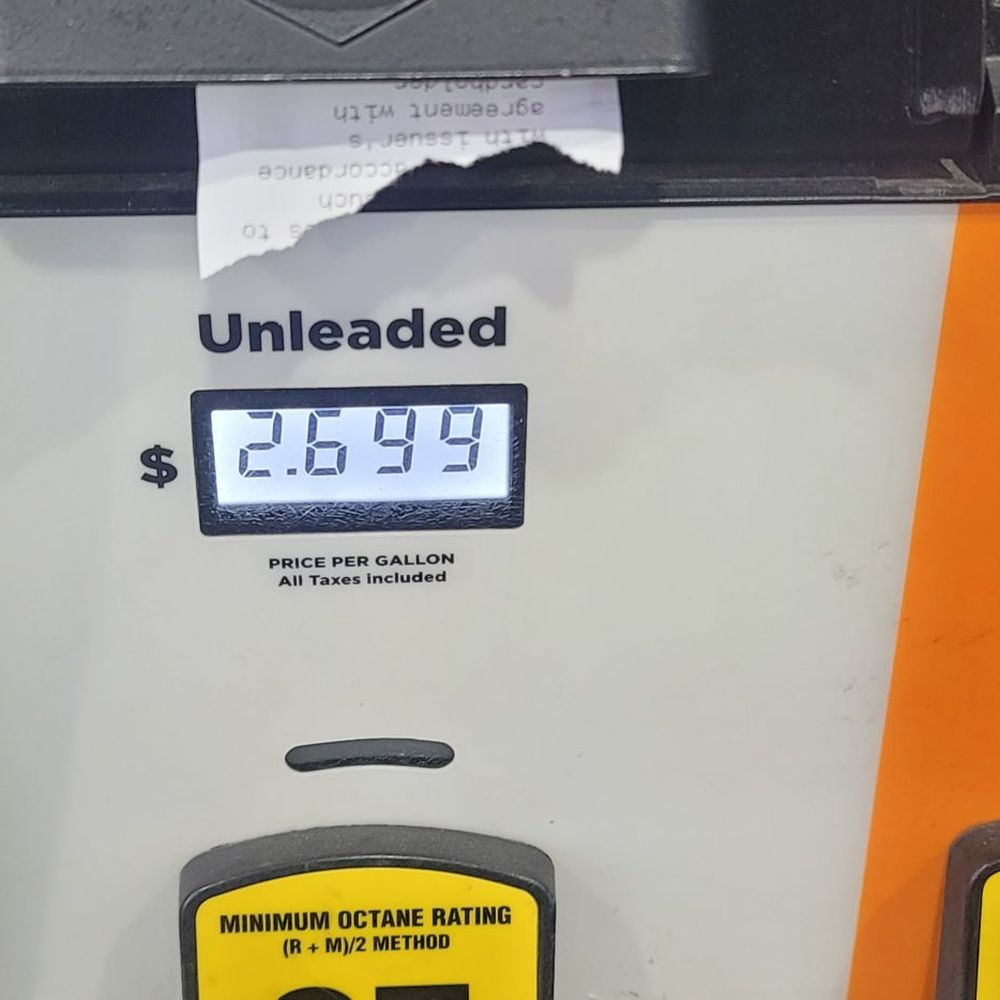 Circle K - Gas pump price - Convenience Stores Near Me - Baton Rouge, Louisiana