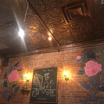 Laut - Thai Near Me - New York, New York