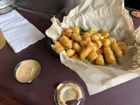 Vines On Clark by null