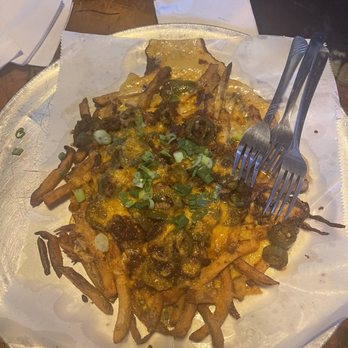Krootz Brewing Company - Bacon Jam Loaded Froes - Brewpubs Near Me - Gainesville, Texas