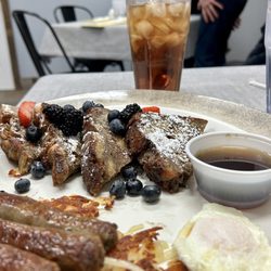 The Blue Berry Cafe - The monkey bread French toast
