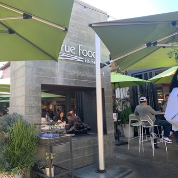 True Food Kitchen - Front patio. - Vegetarian Near Me - Pasadena, California True Food Kitchen - Front patio. - Vegetarian Near Me - Pasadena, California