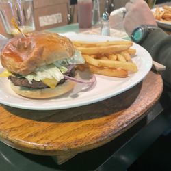 Grattan Irish Pub