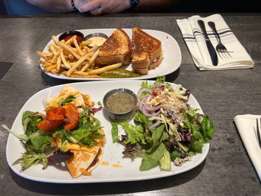 22TEN Kitchen Cocktails by null