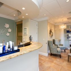 Facial Esthetique & MedSpa