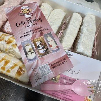 Cake Monkey Bakery - Wedding Cake Assortment: strawberry crumble, lemon, blueberry, white, chocolate, and salted caramel. - Cupcakes Near Me Cake Monkey Bakery - Wedding Cake Assortment: strawberry crumble, lemon, blueberry, white, chocolate, and salted caramel. - Cupcakes Near Me