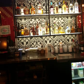 Torchy's Tacos - Empty bar tonight been waiting over 10 mins not even a hi hello - Tex-Mex Near Me - Arlington, Texas