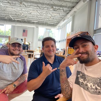 CarMax - Used Car Dealers Near Me - Burbank, California