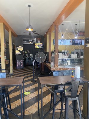 Iyanze Bar And Cafe by null