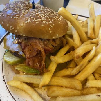 John's Place - Combo - Burgers Near Me - Yucca Valley, California