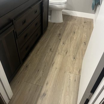 Top End Flooring - Bathroom - Flooring Near Me Top End Flooring - Bathroom - Flooring Near Me