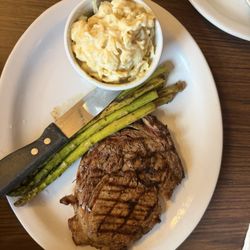Cheetah Bs - 10oz ribeye, white mac and cheese, asparagus