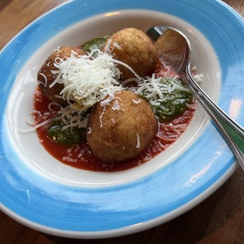 Blue Pan Pizza - Pizza Near Me - Denver, Colorado