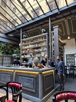 Locale Firenze by null