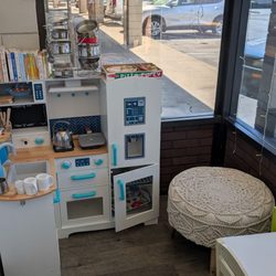 Trouvaille Nutrition - Kids play area