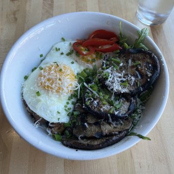 Pinky’s - Grilled Shiitake Mushroom Bowl - Mediterranean Near Me - Richmond, Virginia Pinky’s - Grilled Shiitake Mushroom Bowl - Mediterranean Near Me - Richmond, Virginia
