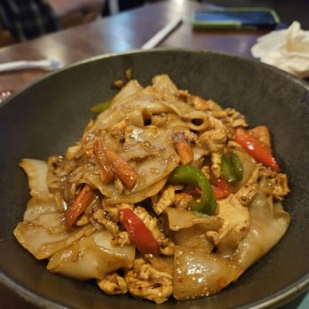 Thai Square - pad kee mao - Thai Near Me - Denton, Texas