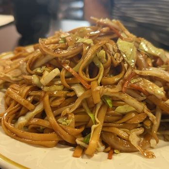 Dumpling and Noodle House - Veggie stir-fried noodles - Noodles Near Me - Concord, California