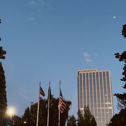 Lloyd Athletic Club - View from parking lot