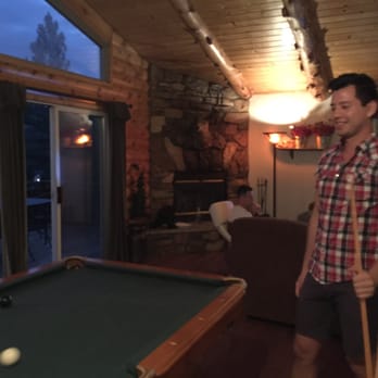Big Bear Cool Cabins - Pool time at viewpoint cabin - Property Management Near Me - Big Bear Lake, California