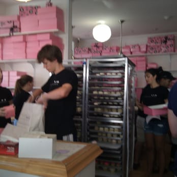 Georgetown Cupcake - Cupcakes Near Me - Washington, DC, District of Columbia Georgetown Cupcake - Cupcakes Near Me - Washington, DC, District of Columbia