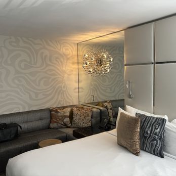 Hotel Ziggy - Small but pretty. - Hotels Near Me - West Hollywood, California Hotel Ziggy - Small but pretty. - Hotels Near Me - West Hollywood, California