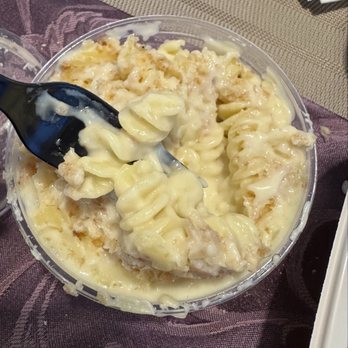 The Lab at Factory Square - White Cheddar Mac - New American Near Me - Southington, Connecticut
