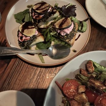 Qanoon - Bruschetta - Middle Eastern Near Me - New York, New York