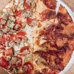 Biggie's Restaurant - Speciality pizza and bacon