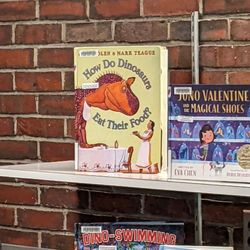 Thomas Crane Public Library - Adams Shore Branch - Kids section