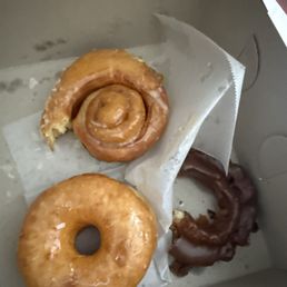 Very delicious and fluffy donuts!! Very delicious and fluffy donuts!!