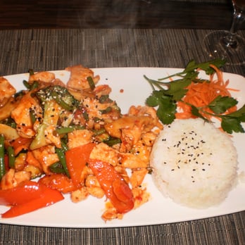 Hanoi - Hühnchen mit Lemongras - Vietnamese Near Me - Hamburg, HH Hanoi - Hühnchen mit Lemongras - Vietnamese Near Me - Hamburg, HH