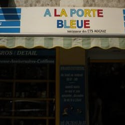 A la Porte Bleue