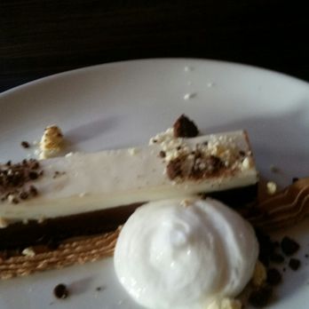 Vida - Chocolate mousse - New American Near Me - Indianapolis, Indiana