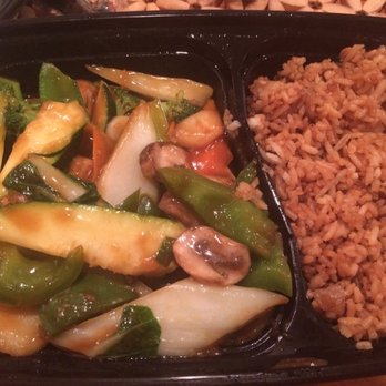 Little China Express - Chicken and veggies - Szechuan Near Me - Yarmouth, Maine