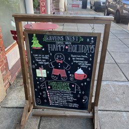 Holiday specials at The Raven Holiday specials at The Raven 