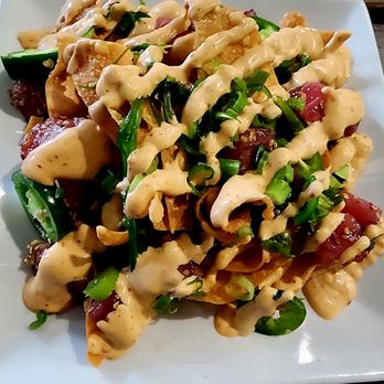 Gelson's Irvine Wine Bar - Tuna poke stack (or, as I like to think of it... healthy seafood nachos) - Wine Bars Near Me - Irvine, California