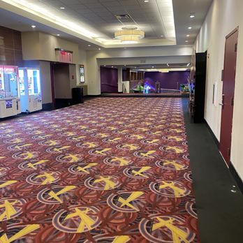 AMC Atlantic Times Square 14 - Cinema Near Me - Monterey Park, California