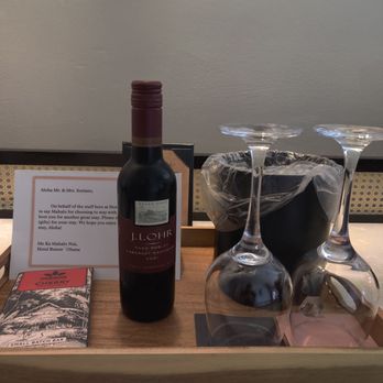 Hotel Renew - What a nice greeting when you enter your room. - Hotels Near Me - Honolulu, Hawaii
