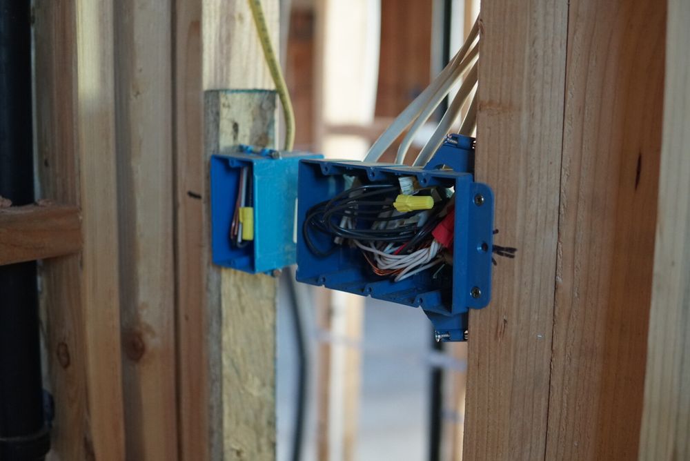 Slide of LA Pro Electrical