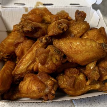 Buffalo Wild Wings GO - Old and dry Buffalo wings (should be slathered with sauce). - Chicken Wings Near Me - Sacramento, California Buffalo Wild Wings GO - Old and dry Buffalo wings (should be slathered with sauce). - Chicken Wings Near Me - Sacramento, California