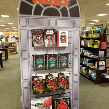 Barnes & Noble - Star Wars - Bookstores Near Me - Honolulu, Hawaii