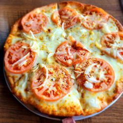 Santora's Pizza Pub & Grill - Santora's White Pizza