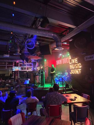 Tin Roof by null