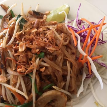 Loving Hut - pad thai - Vegan Near Me - Orange, California Loving Hut - pad thai - Vegan Near Me - Orange, California