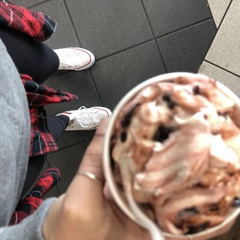 Cold Stone Creamery - Ice Cream & Frozen Yogurt Near Me - Petaluma, California Cold Stone Creamery - Ice Cream & Frozen Yogurt Near Me - Petaluma, California