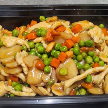 Ruby Garden - Cashew chicken - Vietnamese Near Me - Georgetown, Texas Ruby Garden - Cashew chicken - Vietnamese Near Me - Georgetown, Texas